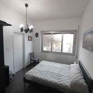 Roby'S Rooms Affittacamere A Genova, San Martino