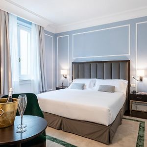Camera standard con letto king size